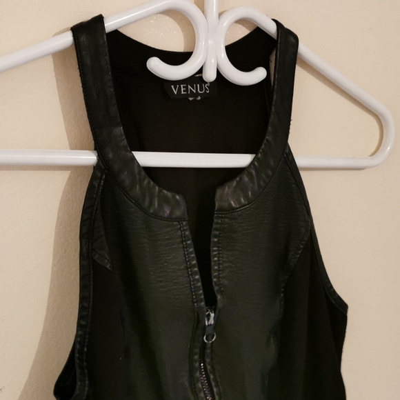 Zippered top - Picture 4 of 5